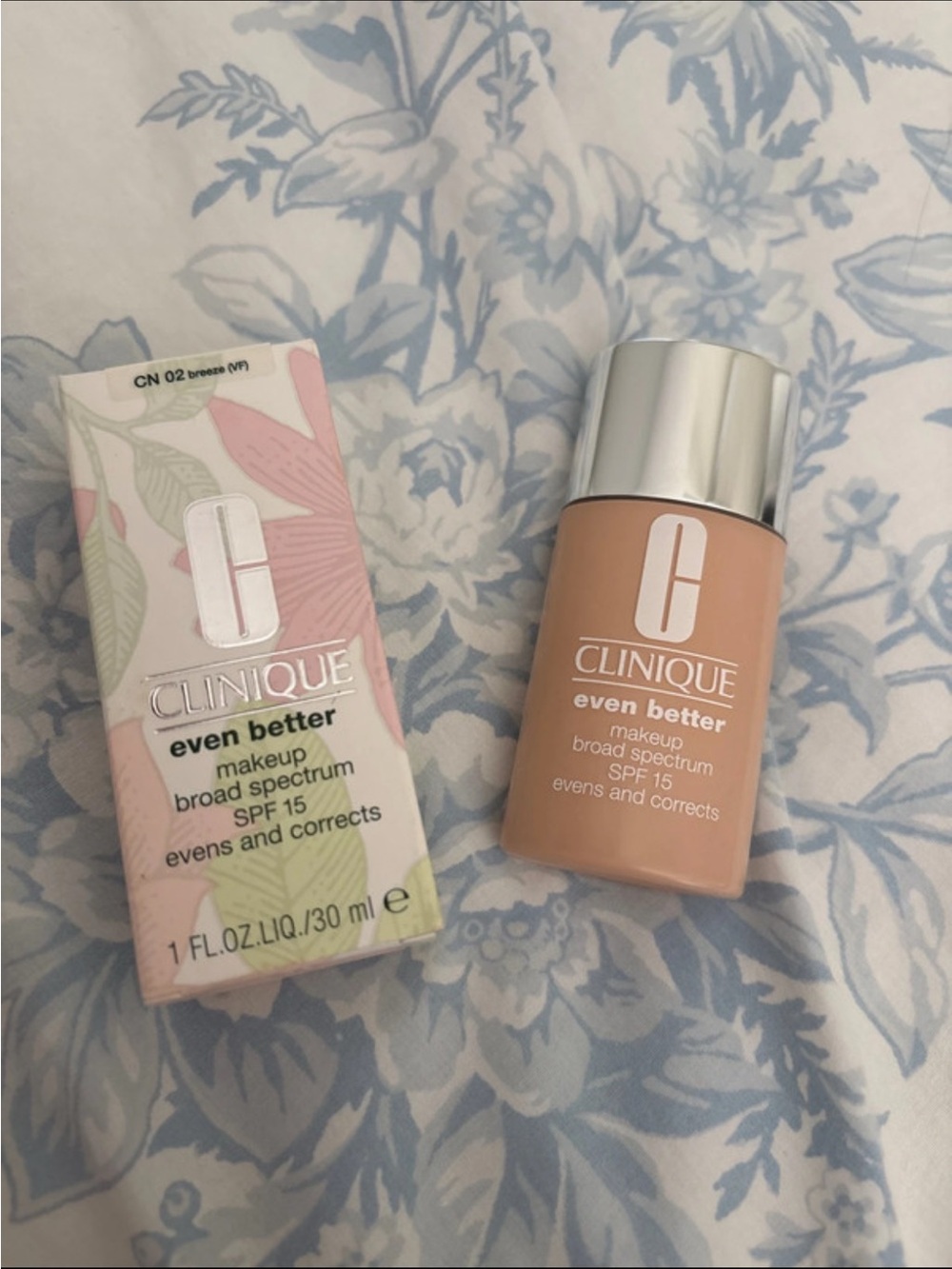 Clinique Even Better Foundation - Light Beige with Pink Packaging Accents